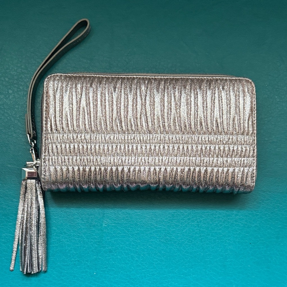 Elegant Silver Wristlet Clutch